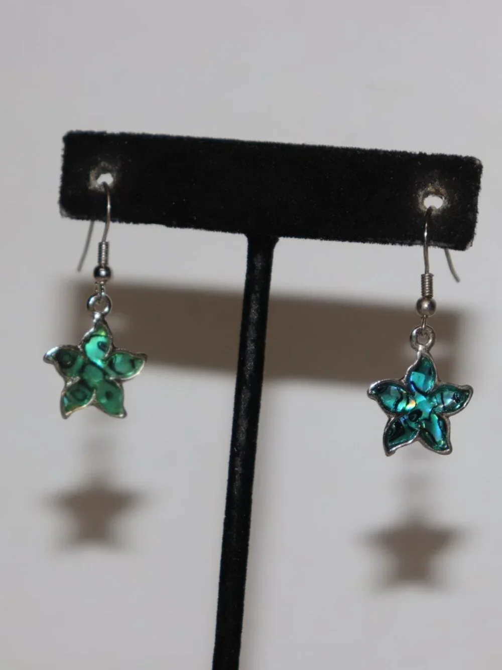 ✨ Vintage Green & Blue Shell Starfish Earrings • 1.5” • Pierced ✨